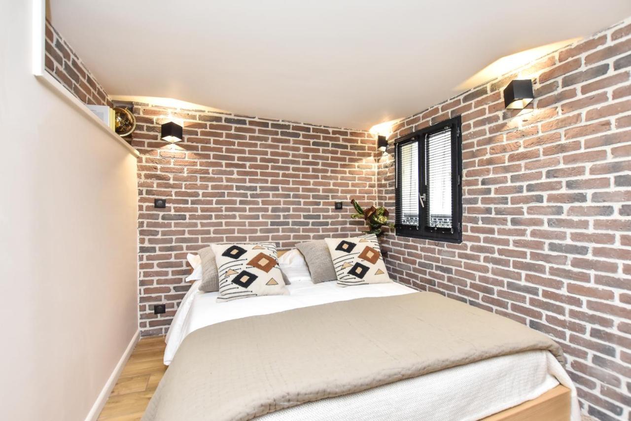 Apartment Cmg Nazareth / Republique *