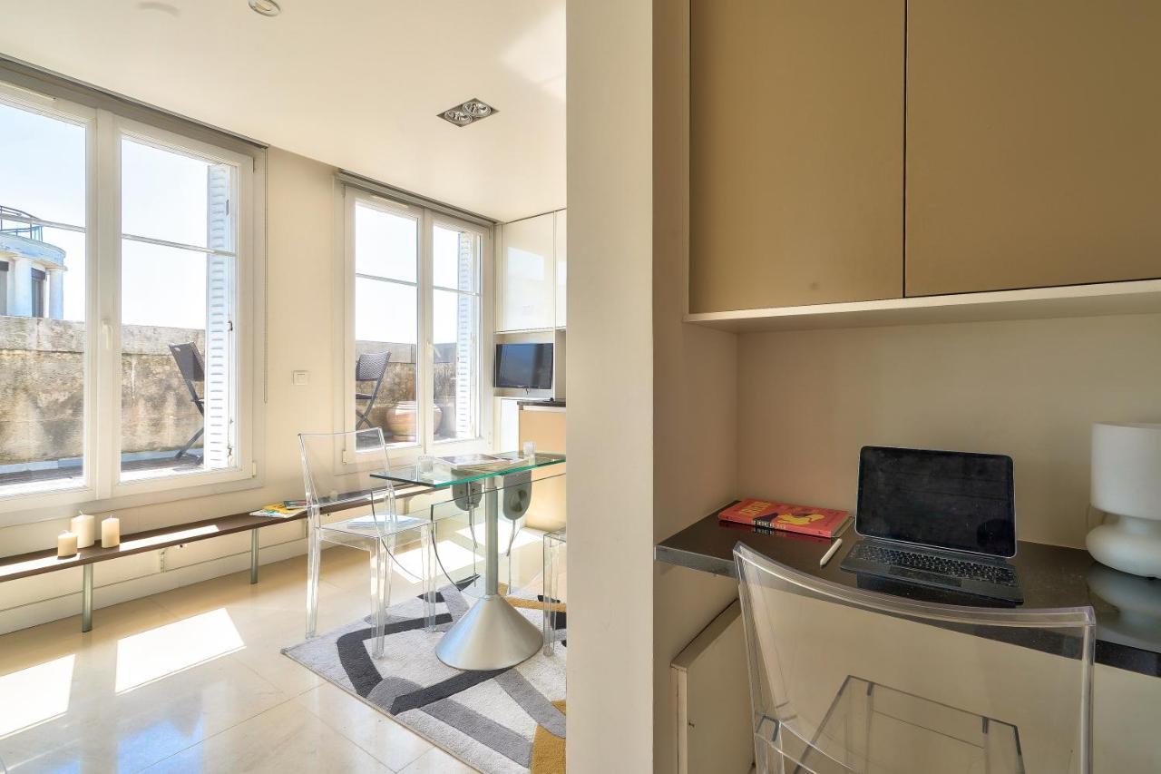 Appartement Luxueux Ac-terrasse Vue Sur La Tour Eiffel Paris