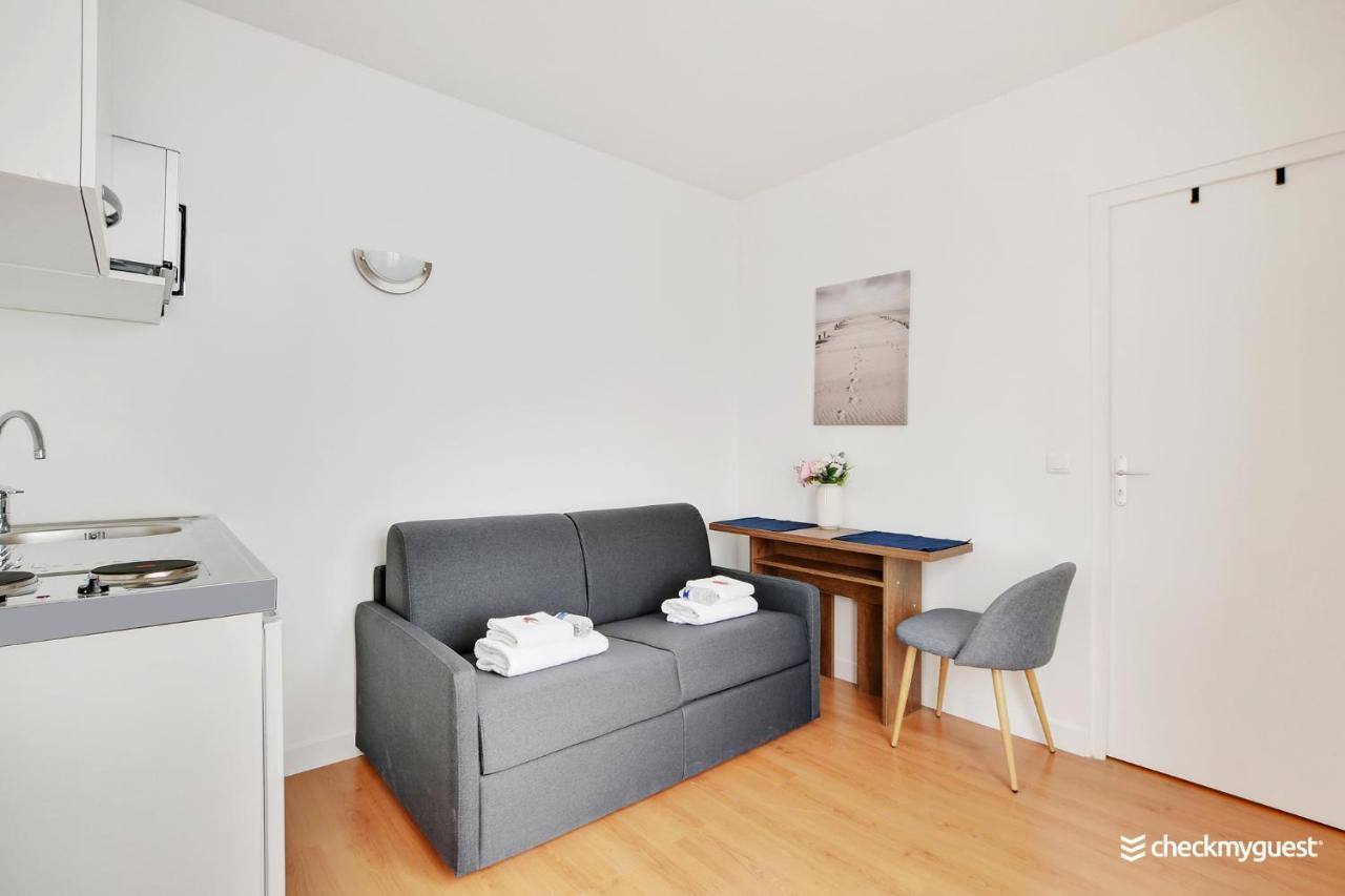 Cmg Serres/ Convention Apartment