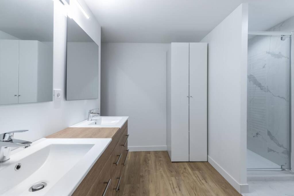 Hsh Sentier-reaumur Iii Beautiful 6p-2br Apartment *