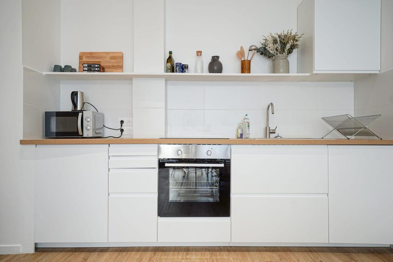 Apartment Spacious Appt Close To Place Monge