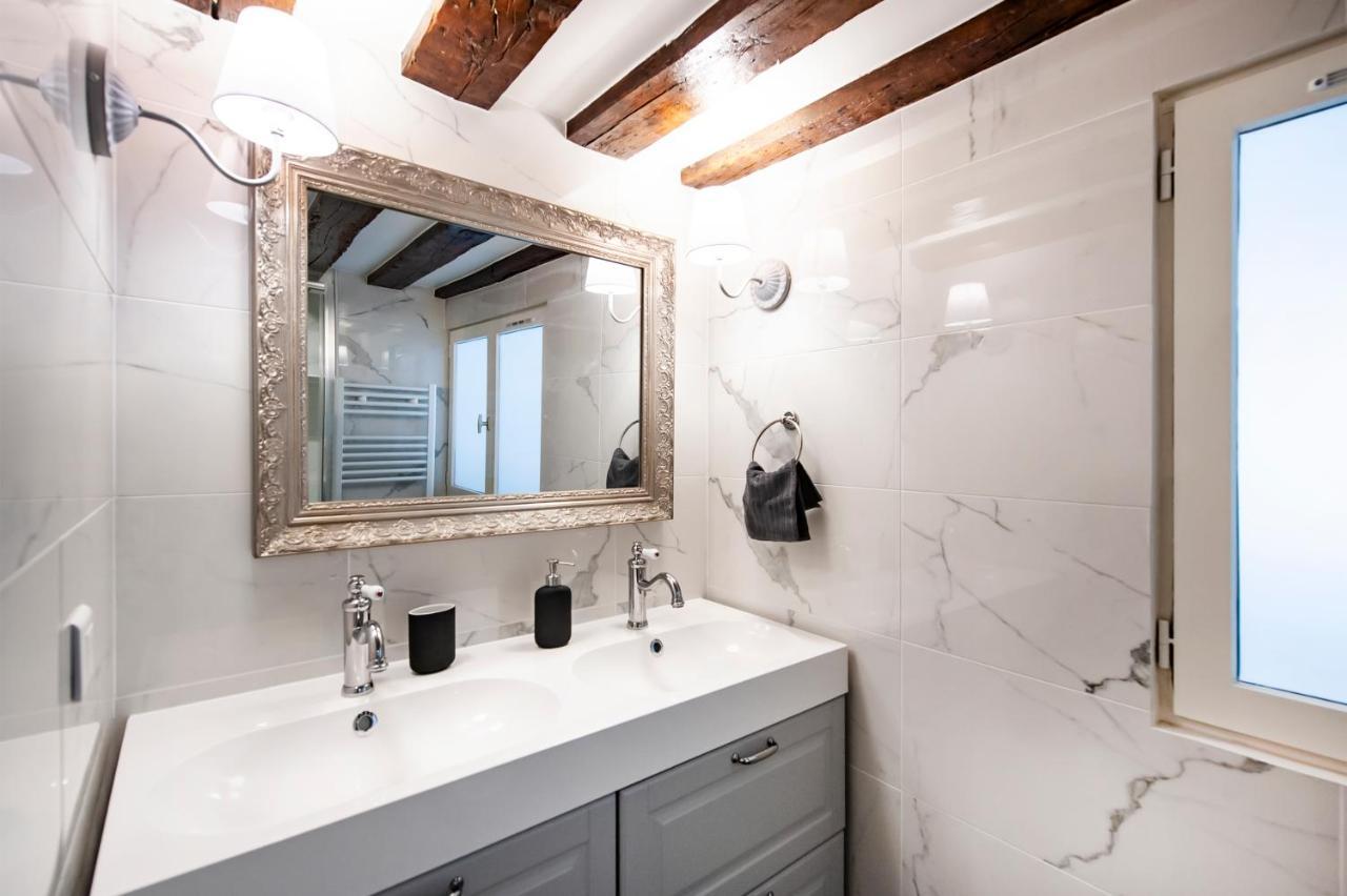 Place Du Pantheon Apartment *