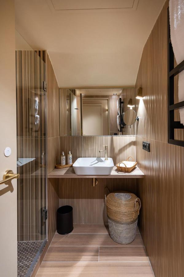 Amoi 4* Paris