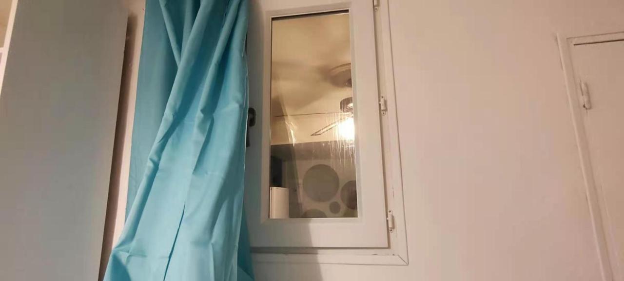Hostel Fleur De *