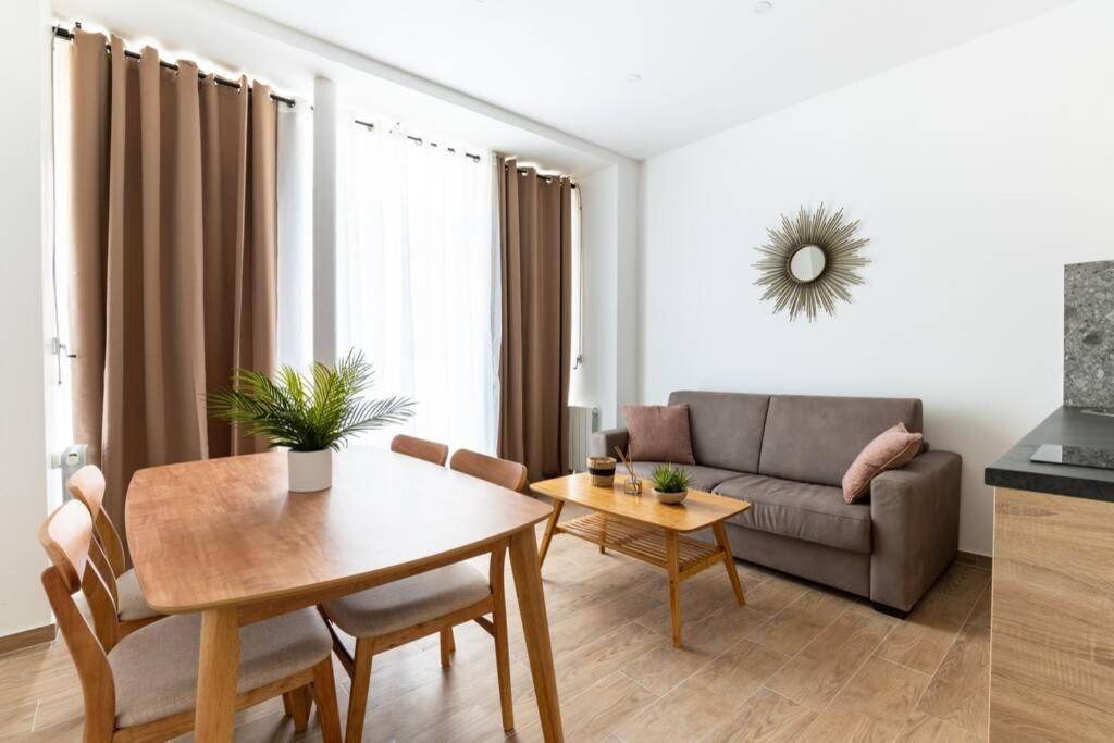 Hsh Stockholm St-lazare Magnifique 4p-1br * Paris