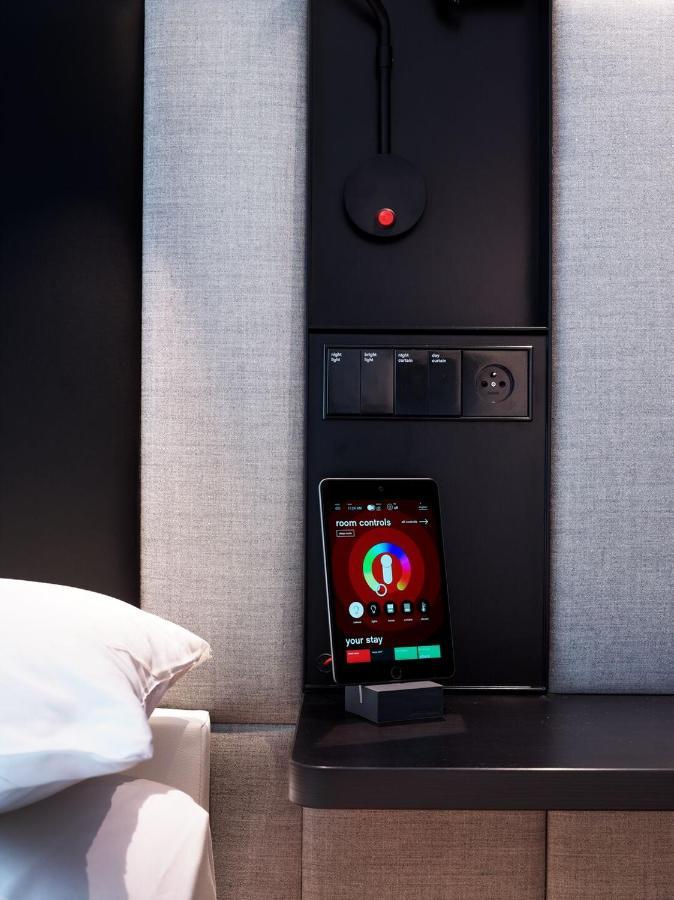 Citizenm Champs-elysees Hotel 4*