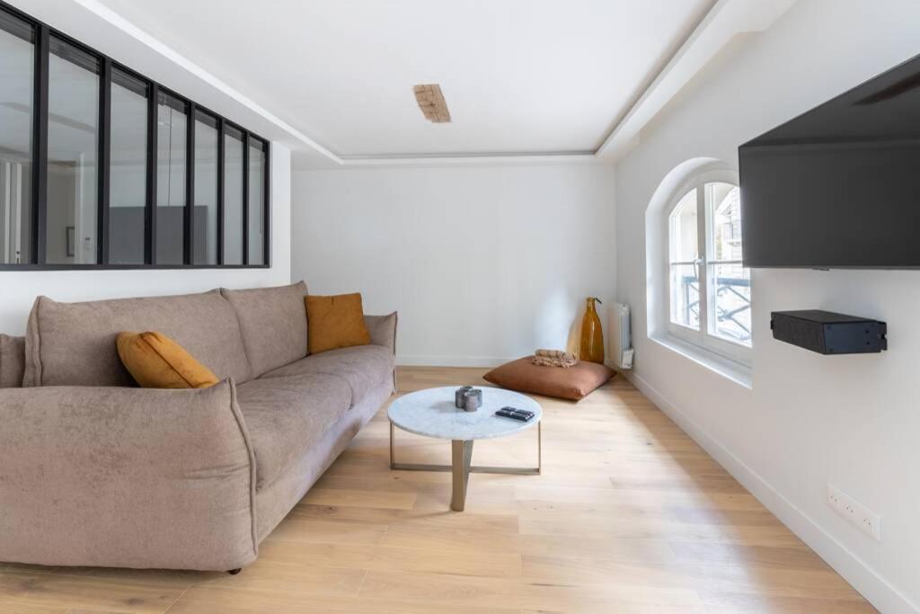 Hsh Invalides-palais Bourbon Luxueux 4p Apartment *