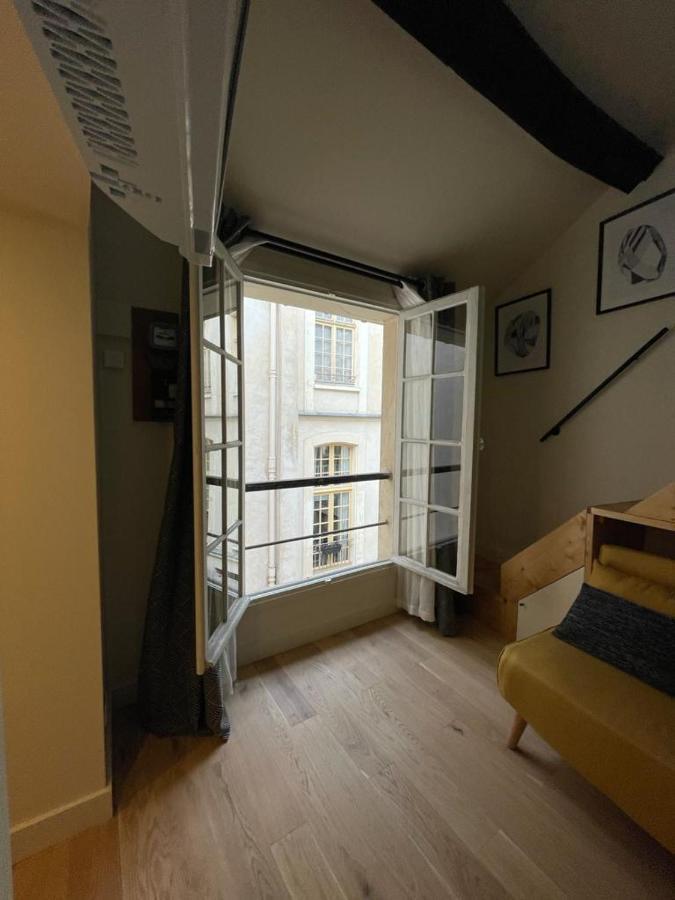 Charming Studio Michel Lecomte 75003 * Paris
