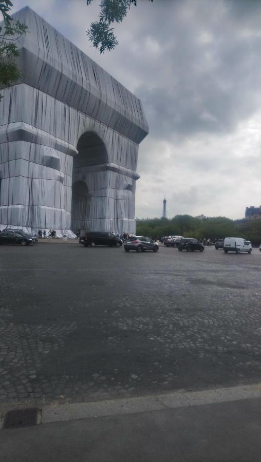 Apartment Toureifelchampselysee Paris