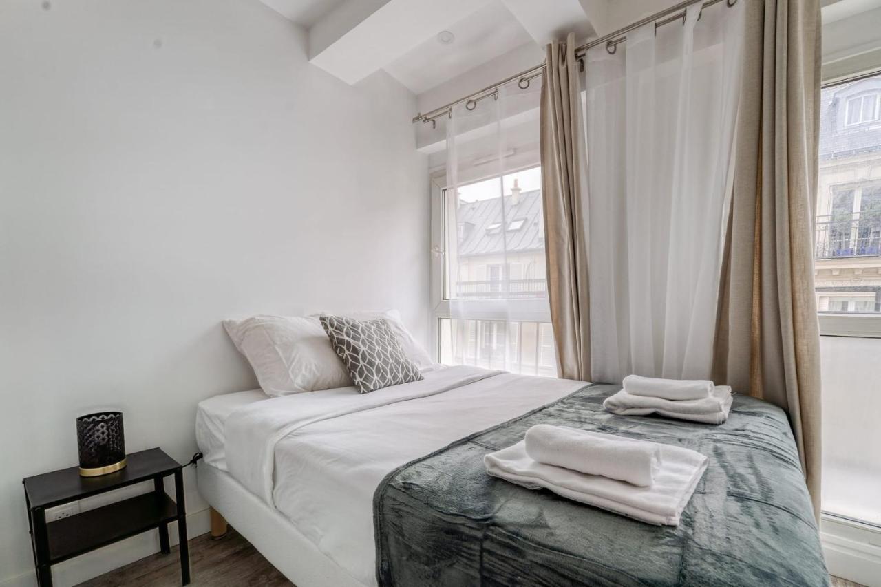 Beautiful Apartement With 2 Bedrooms In Centre *