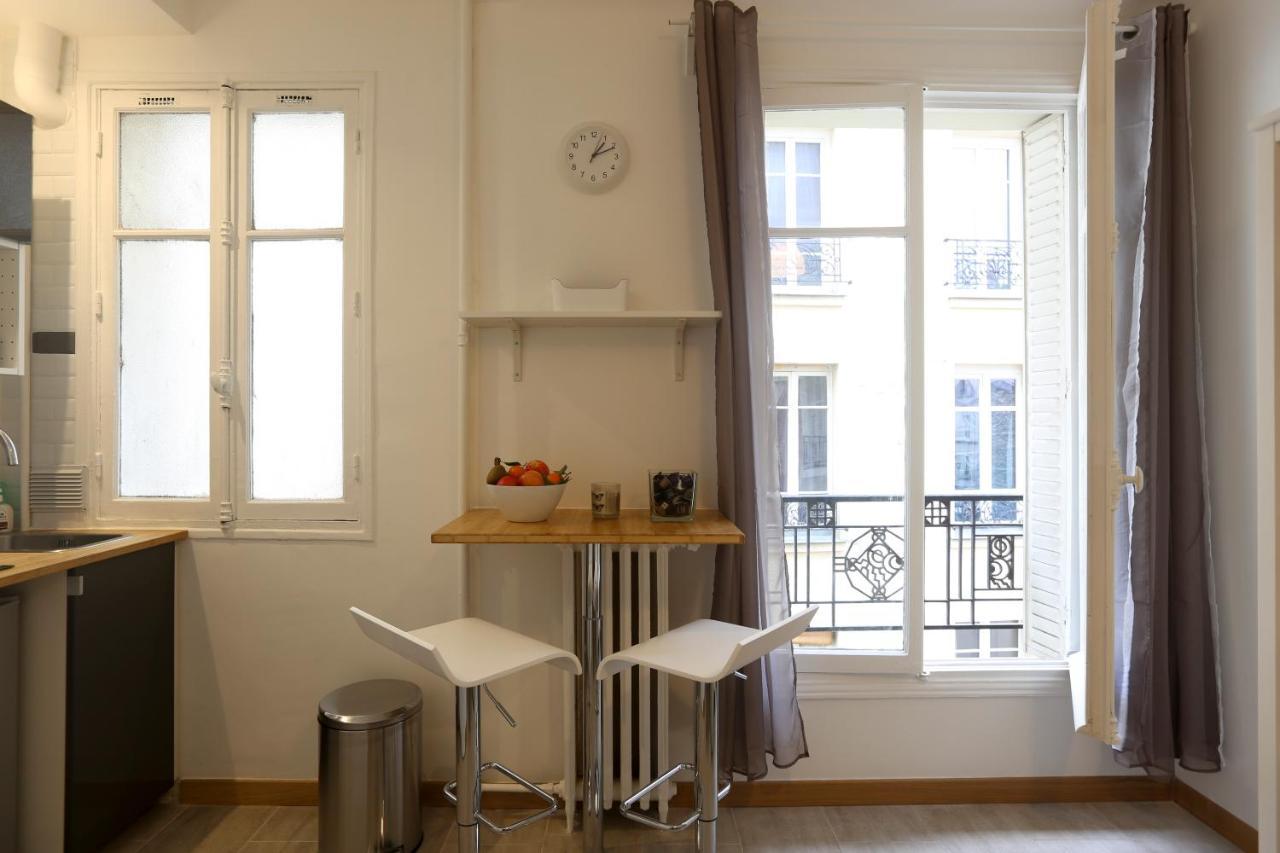 Apartment Renovated Studio For 2 *