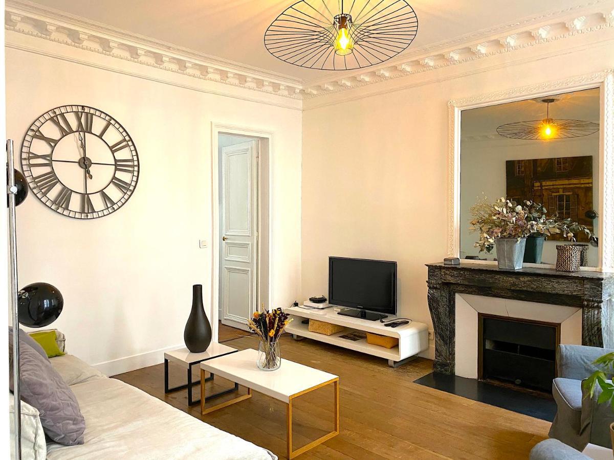 Apartment Real Parisian With 2 Bedrooms And Ac