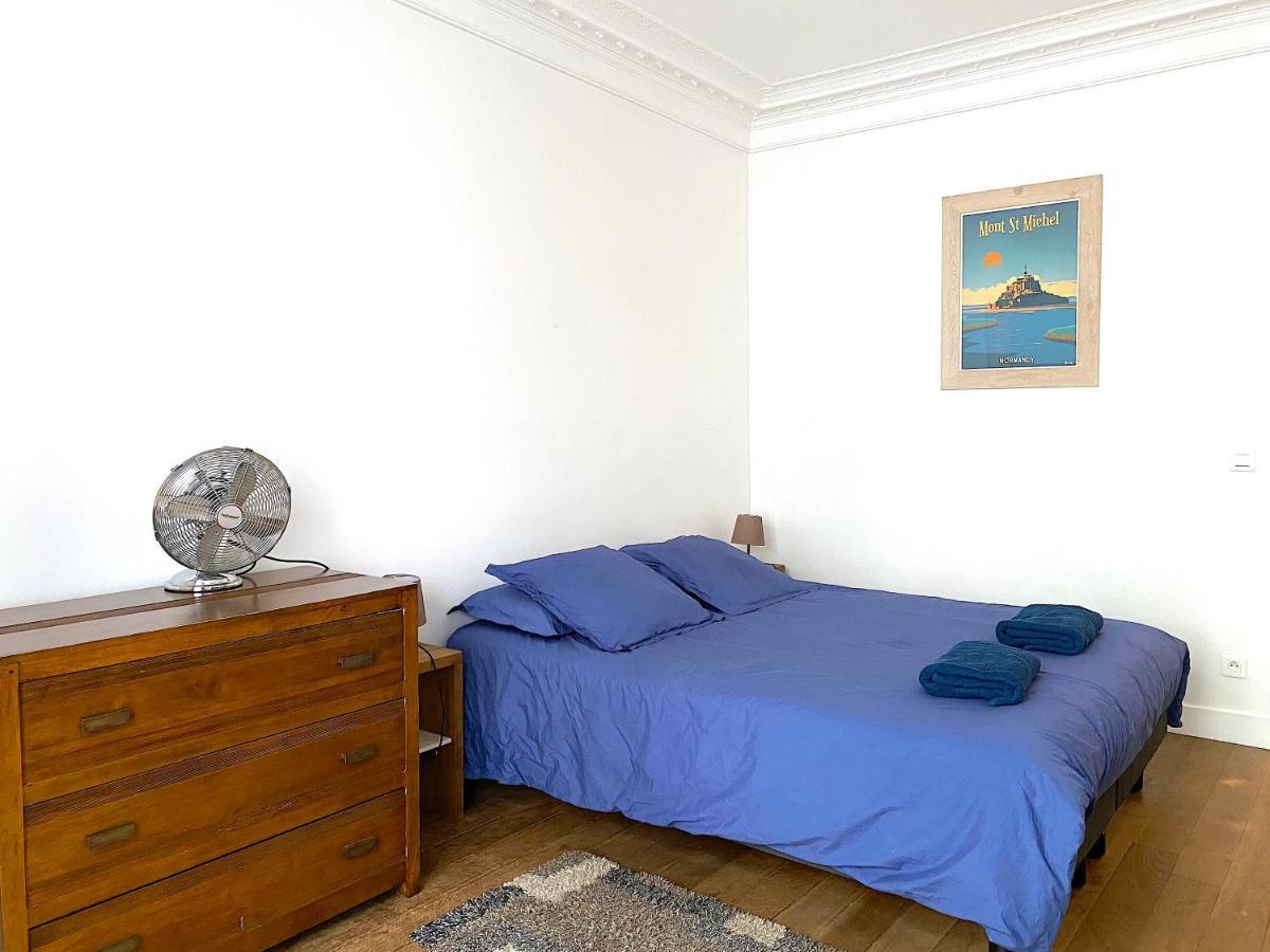 Apartment Real Parisian With 2 Bedrooms And Ac Paris