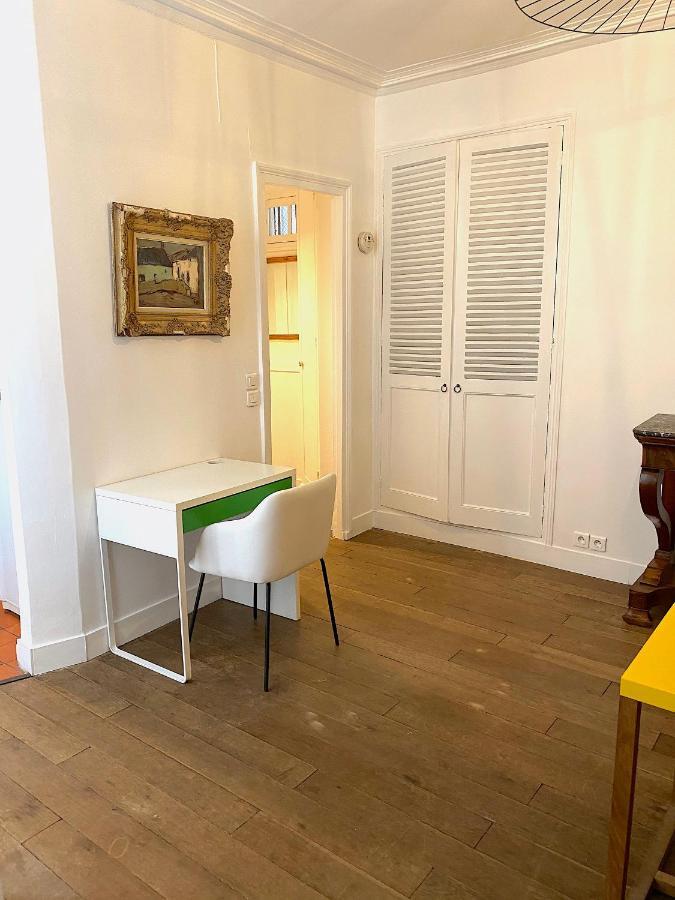 Apartment Real Parisian With 2 Bedrooms And Ac Paris