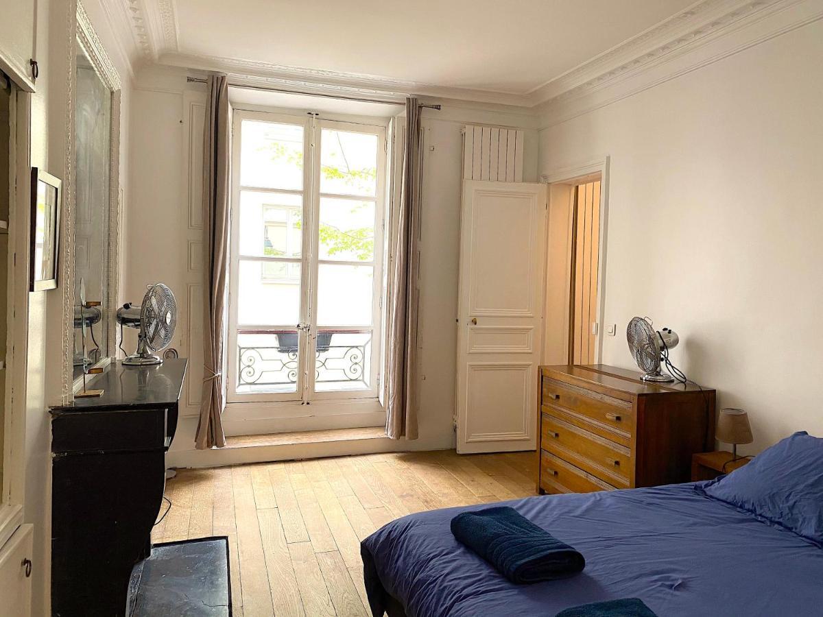 Real Parisian With 2 Bedrooms And Ac Apartment