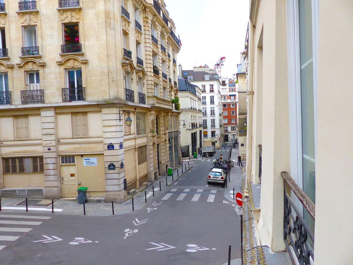 Apartment Real Parisian With 2 Bedrooms And Ac