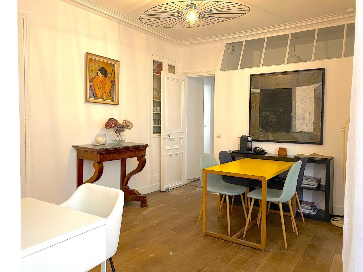 Real Parisian With 2 Bedrooms And Ac Apartment