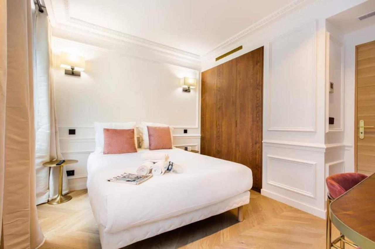 Newly Rebuilt By Architect - Center Of * Paris