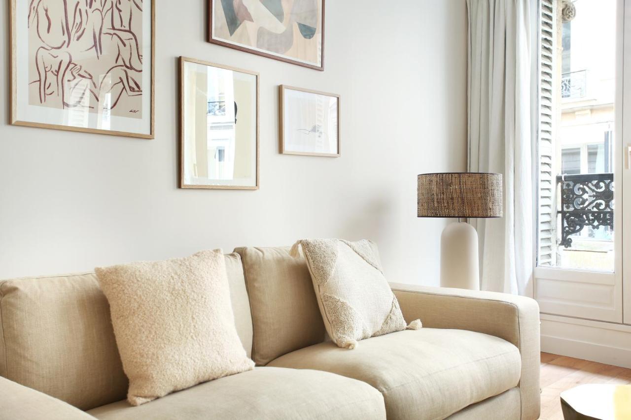 In The Center Of By Prestige Appartement