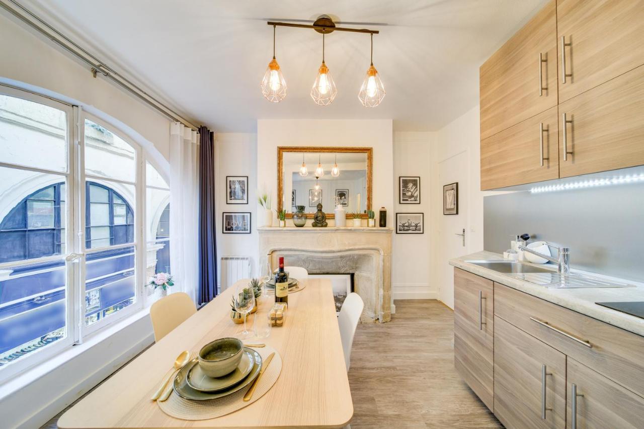 Apartment Stunning Historical Parisian Flat - Louvre Area