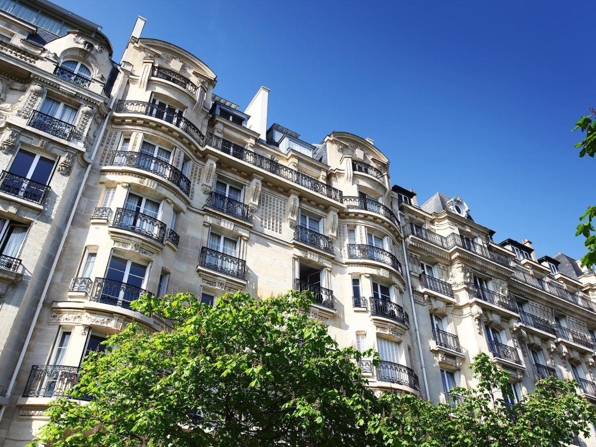 Outstanding 2 Bedrooms With A Terrific Eiffel Tower View Apartment Paris