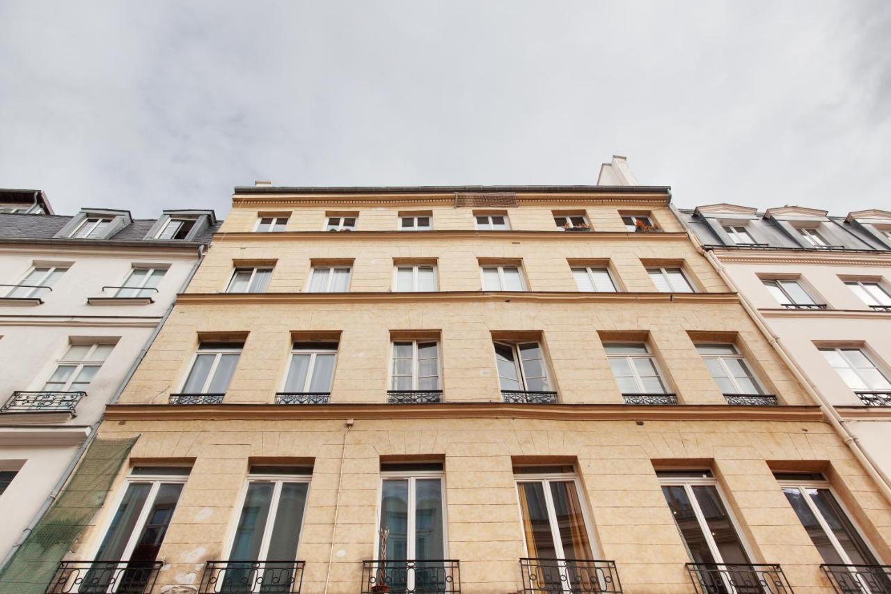 Rent A - Bonne Nouvelle Paris