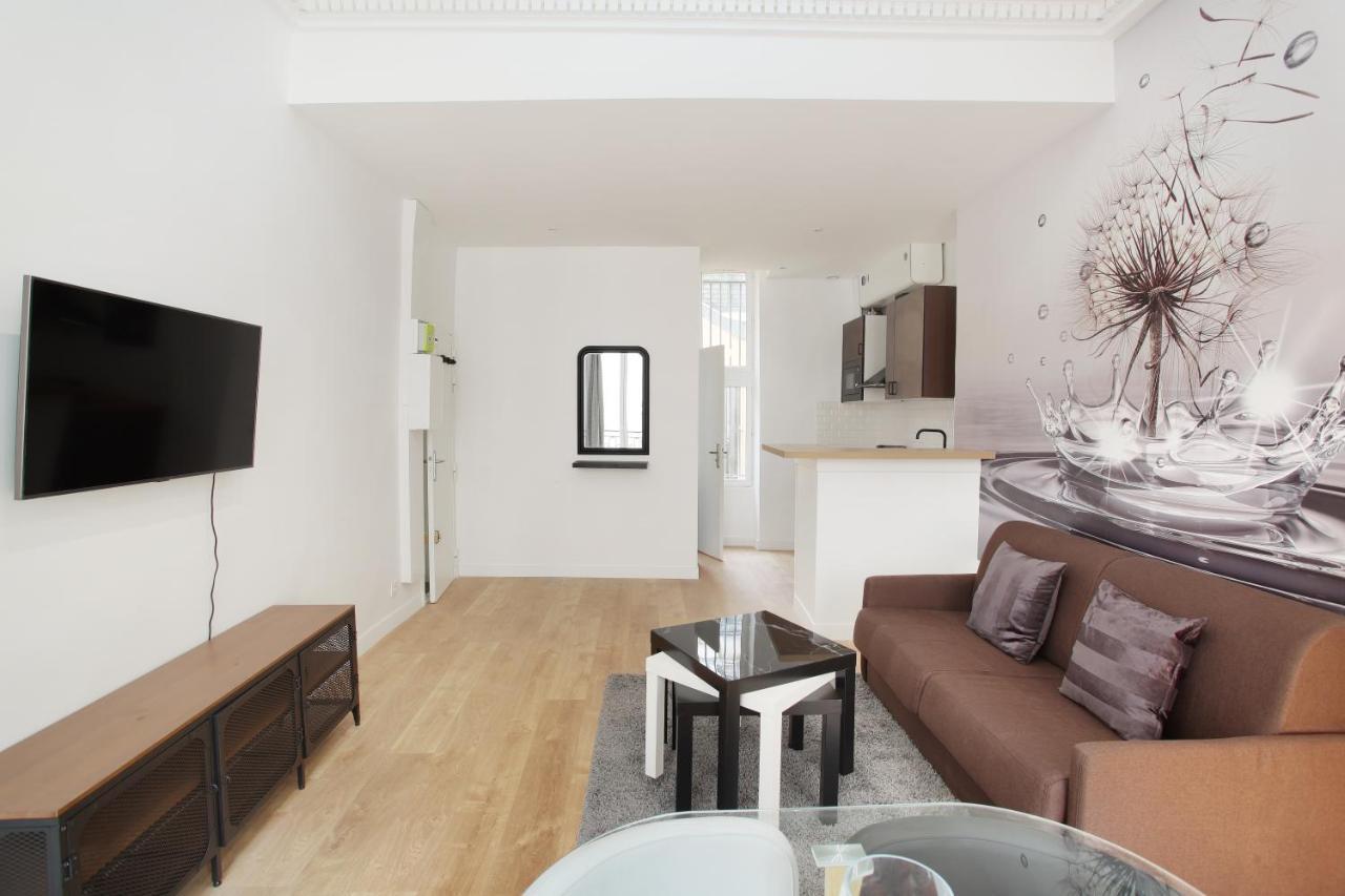 Rent A - Bonne Nouvelle Apartment
