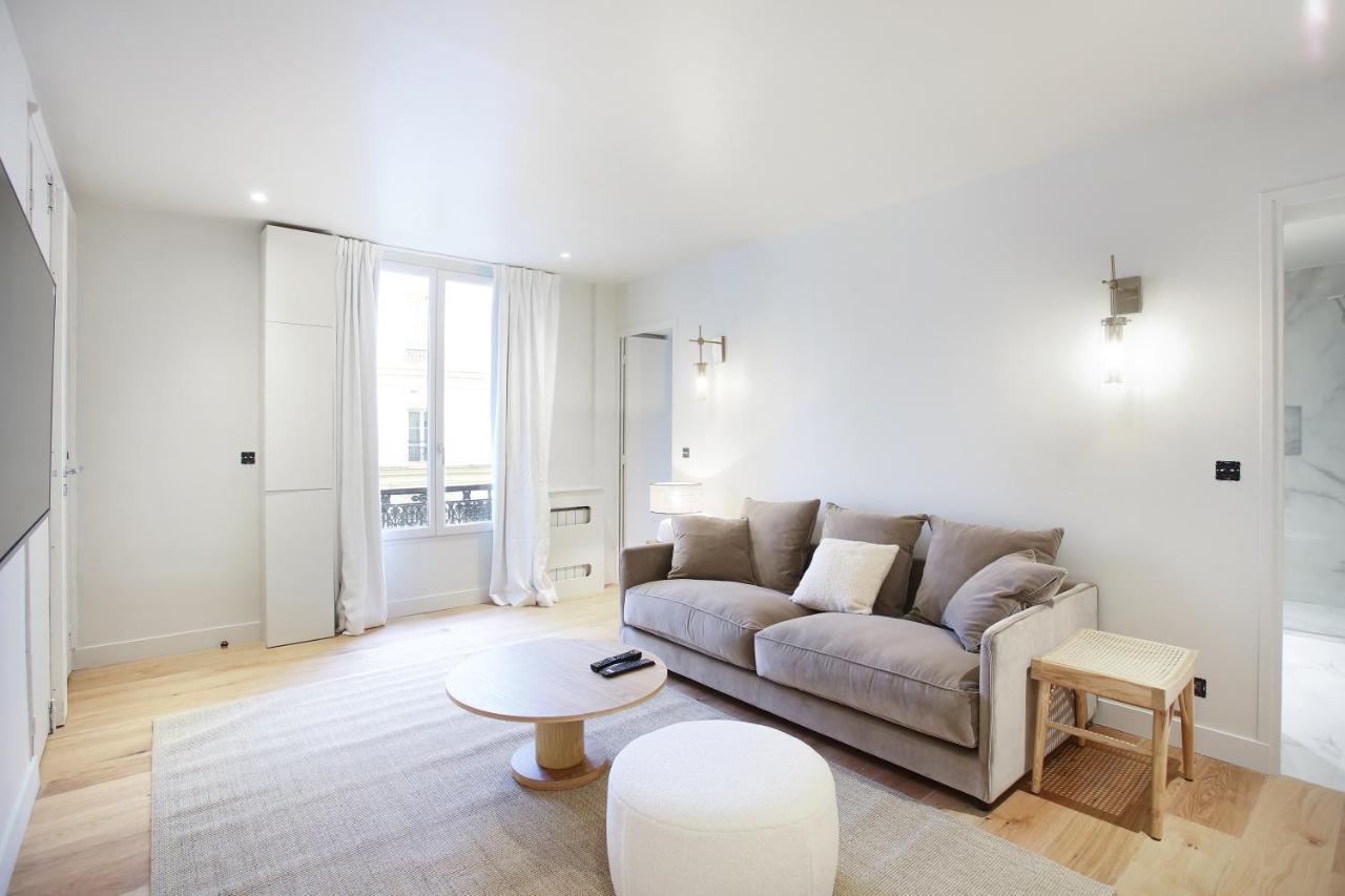 Appartement In The Center Of By Prestige
