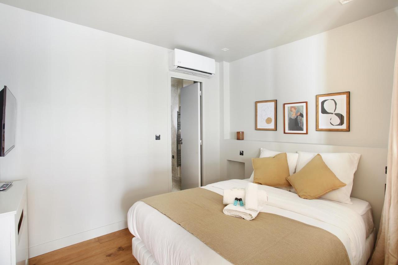 In The Center Of By Prestige Appartement