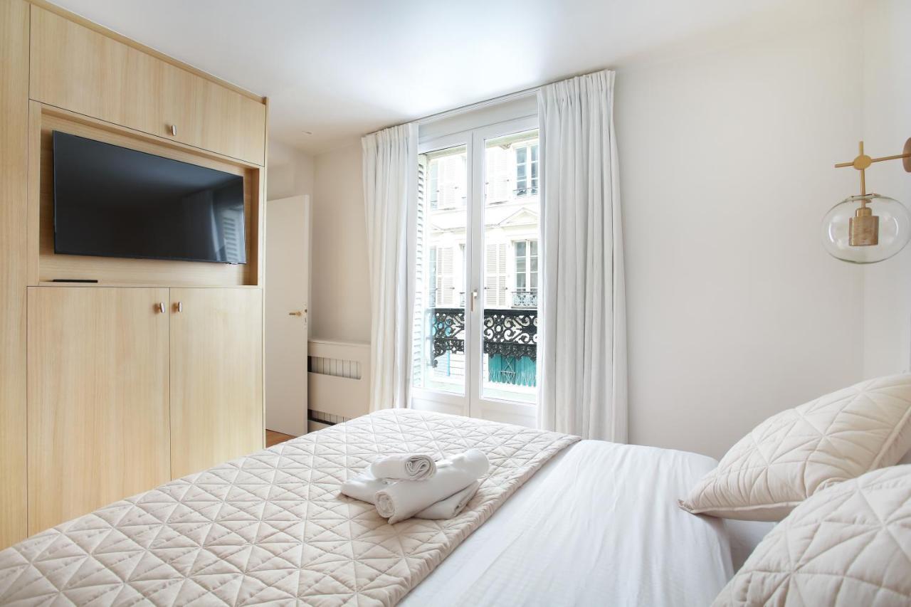 In The Center Of By Prestige Appartement