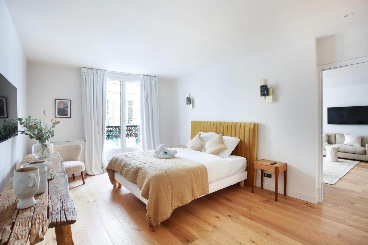 Appartement In The Center Of By Prestige Paris