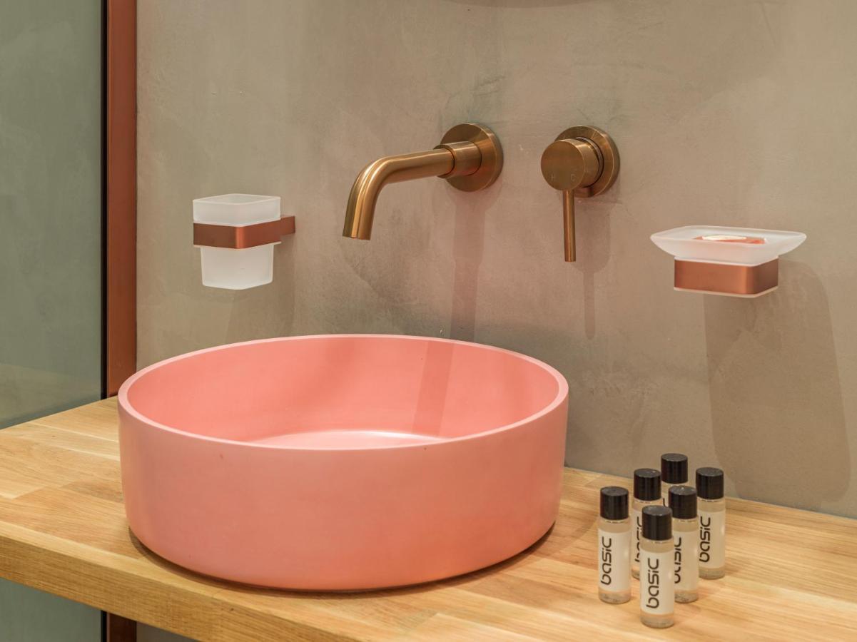 Pink & Wood Cocoon Apartment