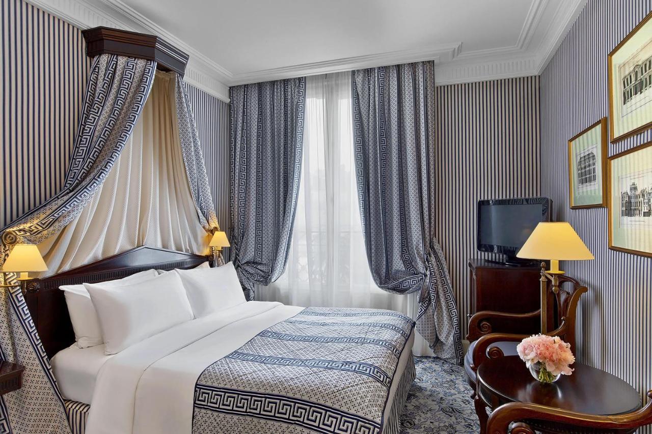 Le Dokhan's Arc De Triomphe Hotel 5*