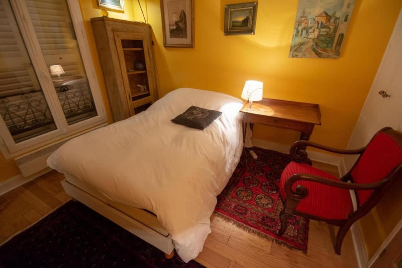 Very French Two Bedroom In The Heart Of Apartment