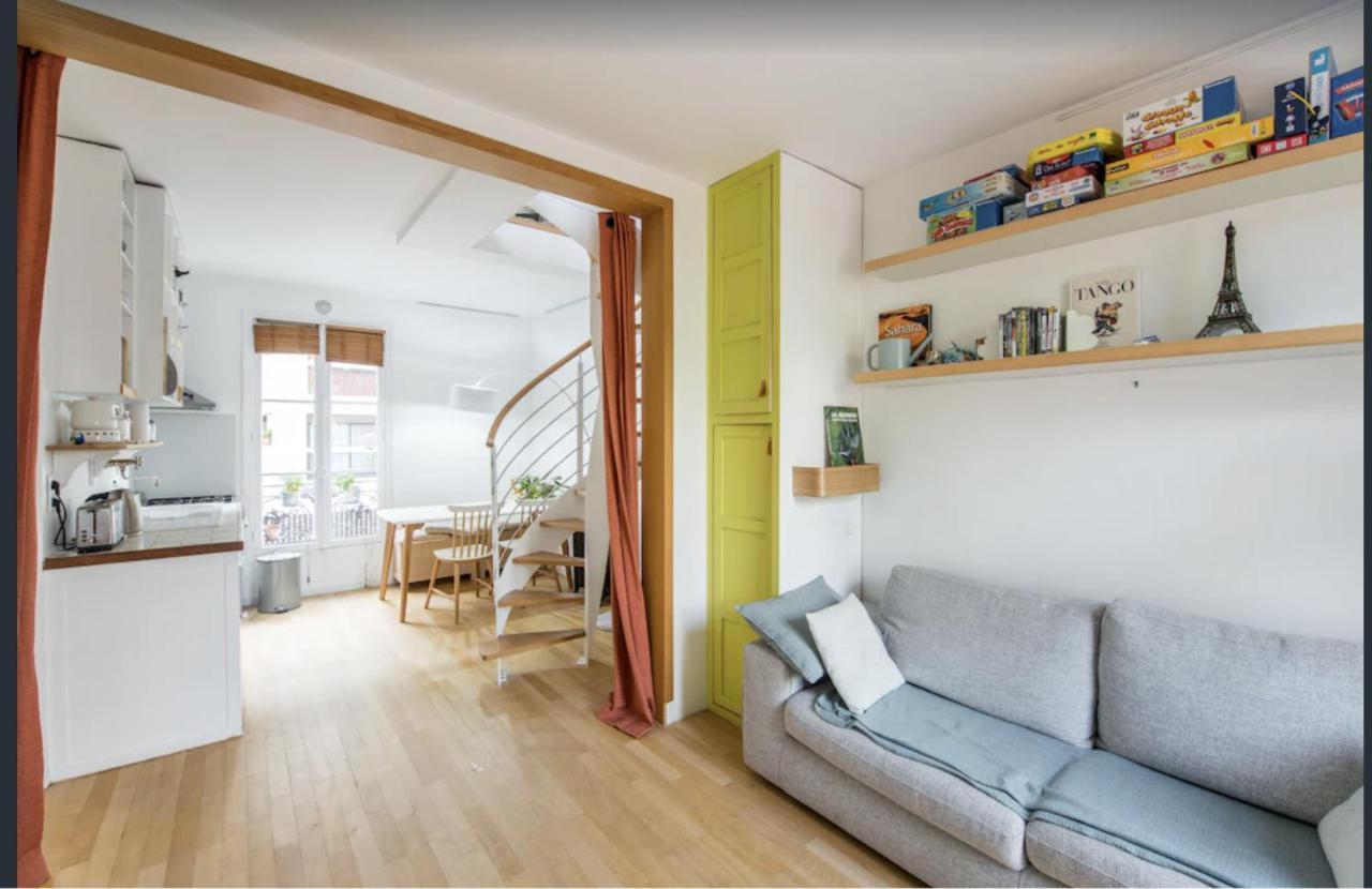 Petit Lumineux Et Atypique Apartment Paris