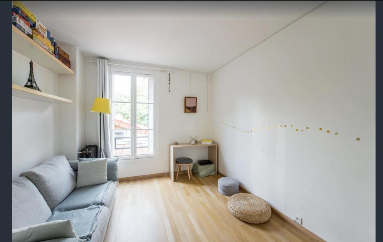 Petit Lumineux Et Atypique * Paris