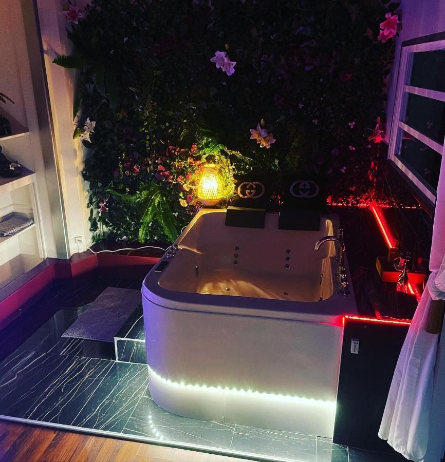 Jacuzzi 9em