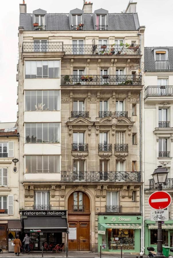 Abbesses - Superbe Avec Cheminees Apartment Paris