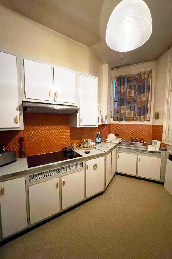 Beautiful Flat In The Center Of 6 Th District *