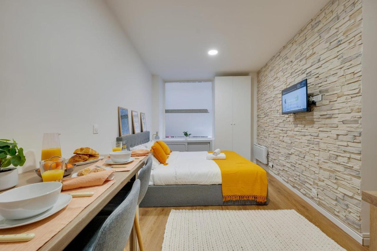 Apartment Parisian Art Retreat: Charming Flat Near Modern Museums Paris