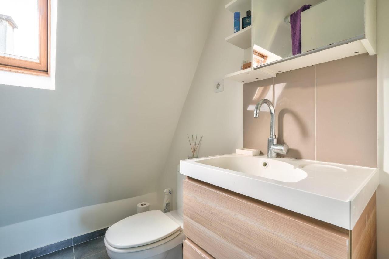 Guestready -- Rooftop Maisonette In Folie-mericout Apartment