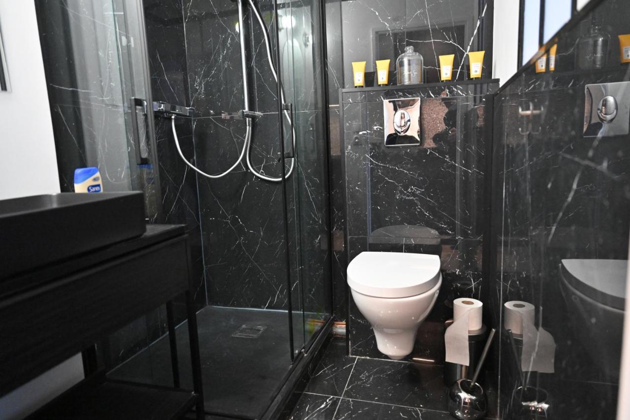 Apartment Luxury Canal St Martin&parking Paris