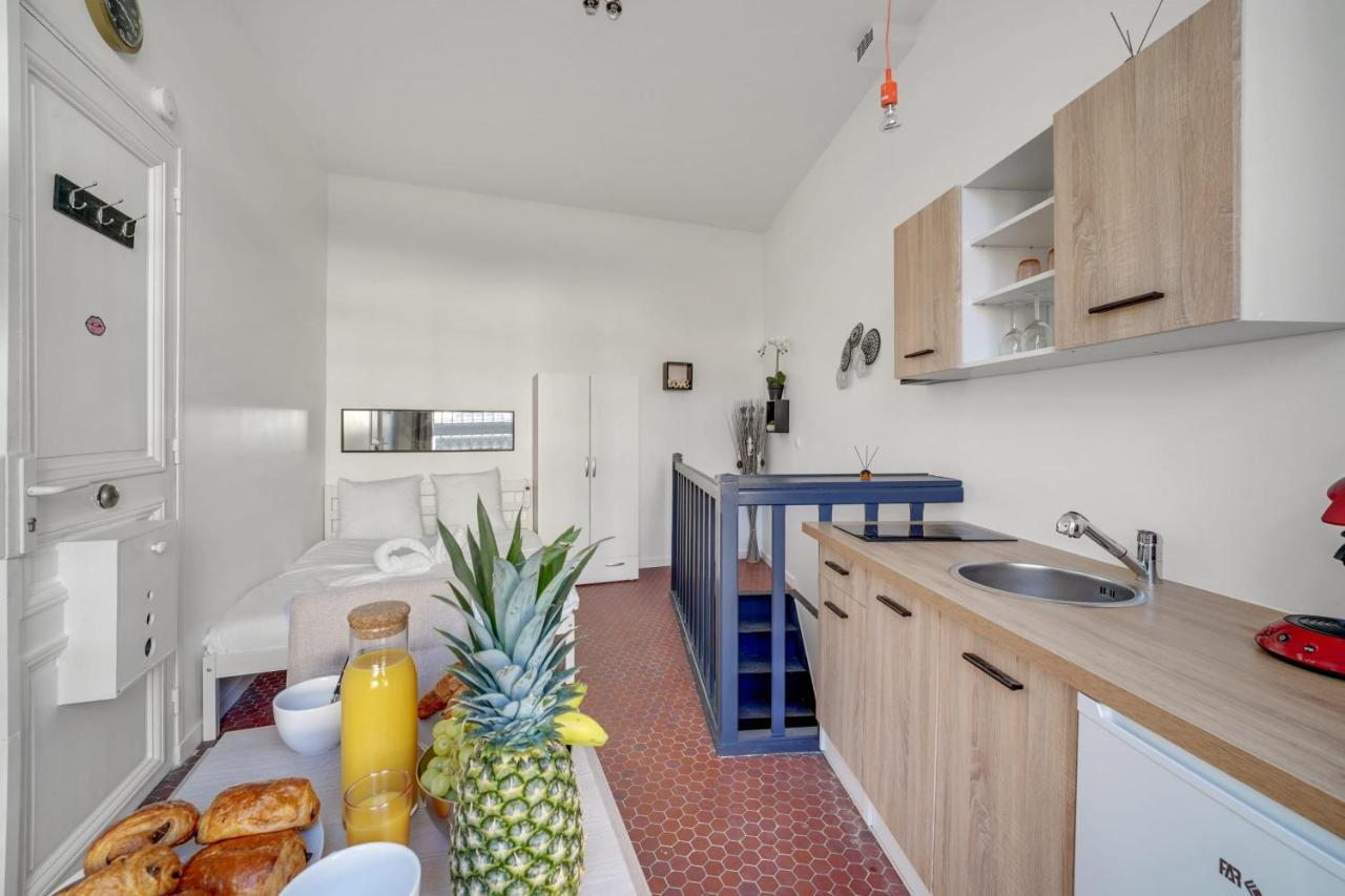 Loft In Heart Of Moulin Rouge Apartment