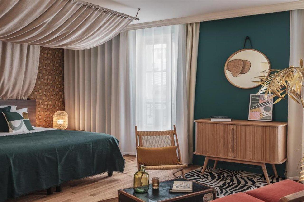 Hotel Seven