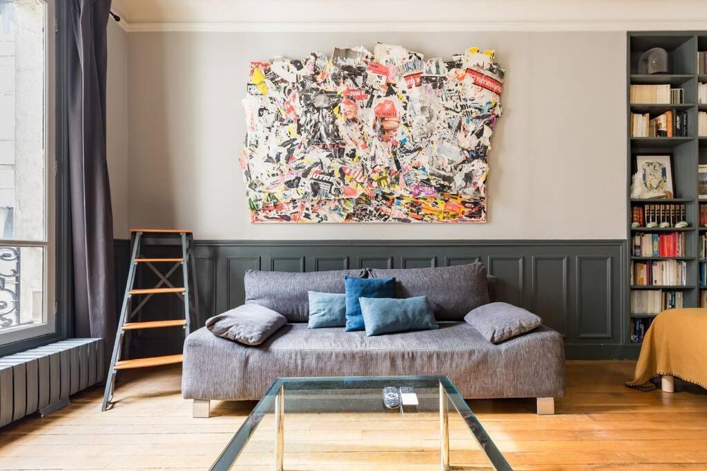 Spacious And Bright 2 Bedroom Apartment, Typically Parisian, Montmartre-opera, Apartment Paris