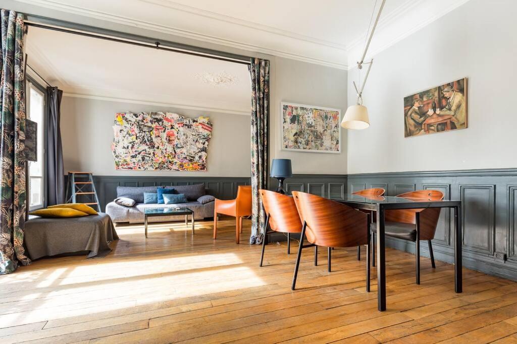 Spacious And Bright 2 Bedroom Apartment, Typically Parisian, Montmartre-opera, *