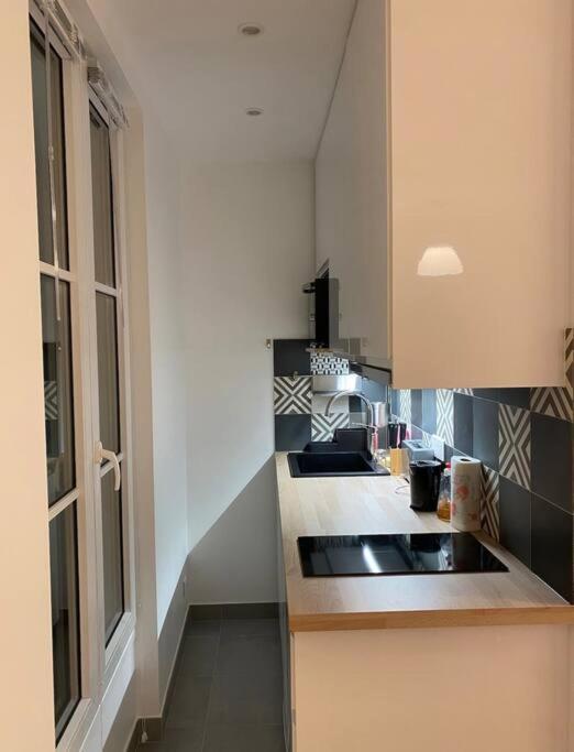 Newly Renovated Studio Near The Eiffel Tower *