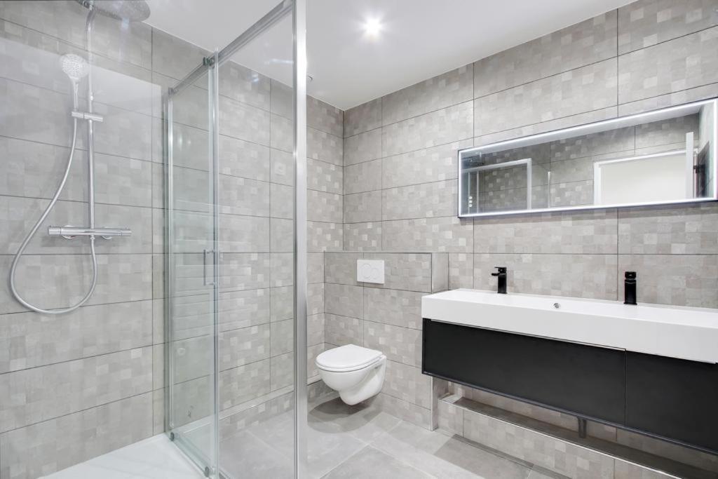 Trocadero/ Eiffel Tower - 3 Bedrooms- New! * Paris