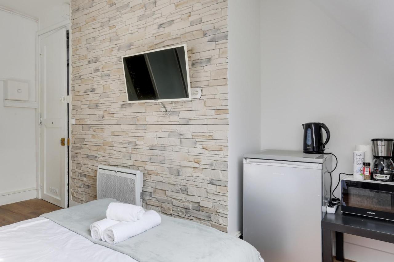 Apartment Delightful Studio With Eiffet Tower View Close To Champs Elysee Avenue & Alma Bridge Paris