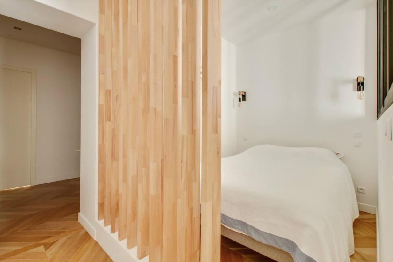 Refurbished Design Flat -near Champs-elysées Paris
